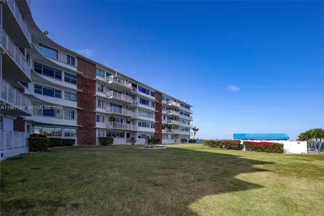 2-bedroom home at 1700 NE 105th Street #512, Miami Shores