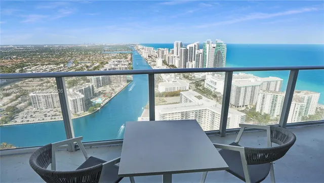 2-bedroom home at 4010 S Ocean Drive #T4002, Hollywood