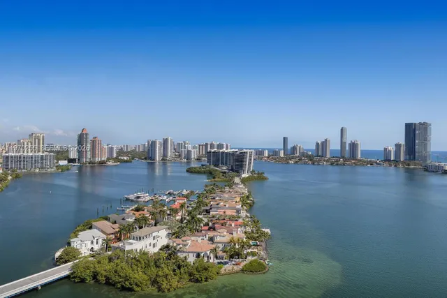 2-bedroom home at 3000 Island Boulevard #2504, Aventura