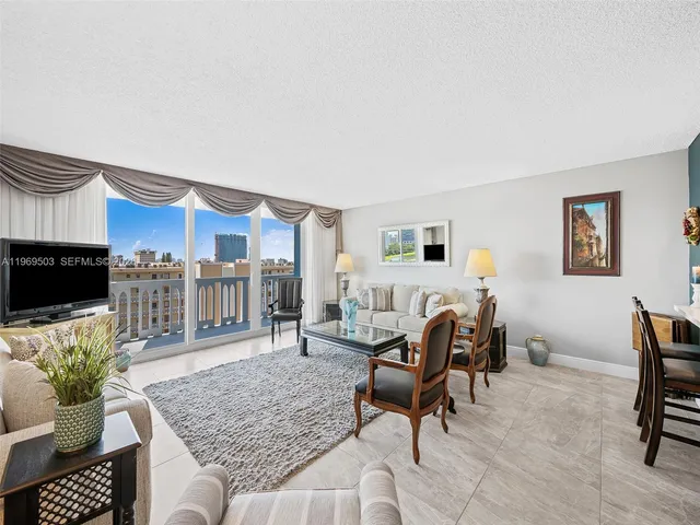 2-bedroom home at 401 NE 14th Avenue #808, Hallandale Beach