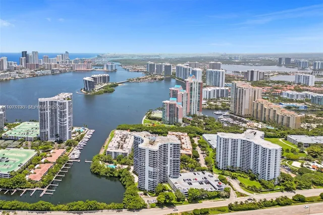 2-bedroom home at 3400 NE 192nd Street #1607, Aventura