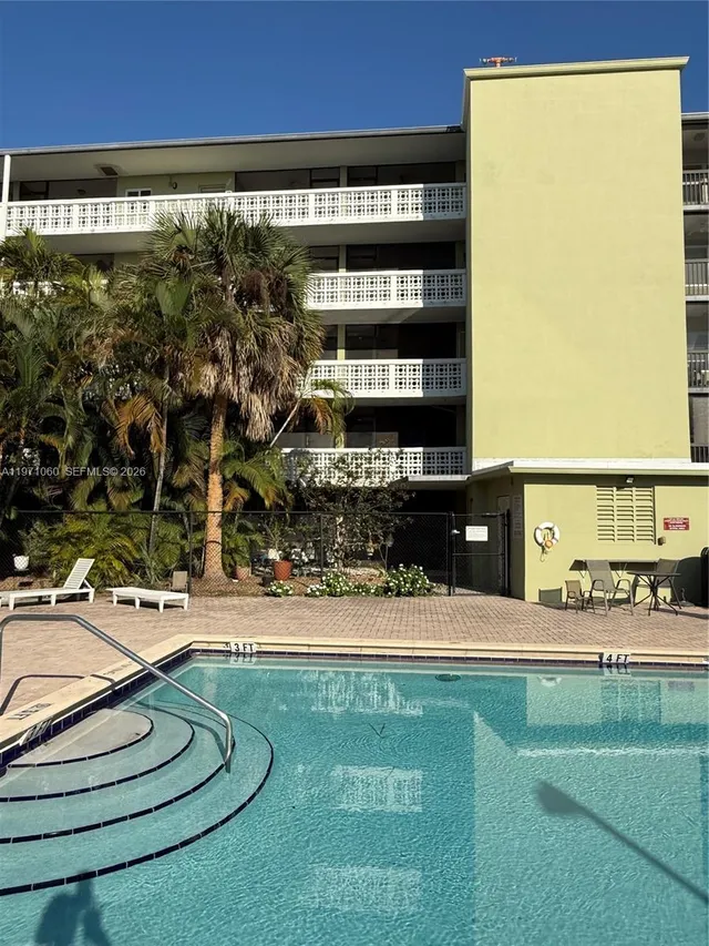 1-bedroom home at 1425 Arthur Street #315B, Hollywood