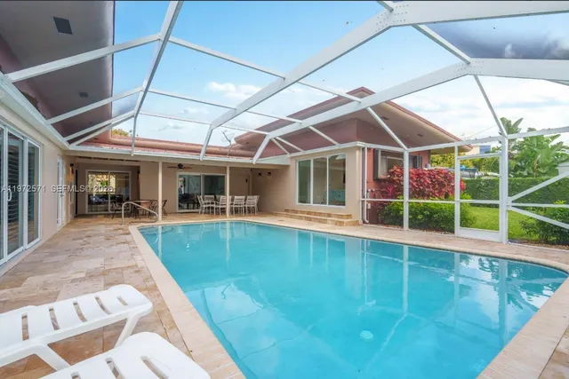 4-bedroom home at 811 N Highland Drive, Hollywood