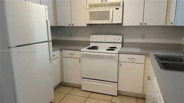1-bedroom home at 1250 S Miami Avenue #1012, Miami
