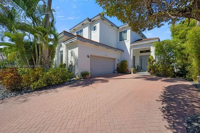 5-bedroom home at 1615 NE 196th Street, Miami
