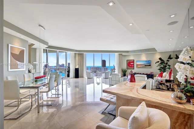 3-bedroom home at 21200 Point Place #PH2804, Aventura