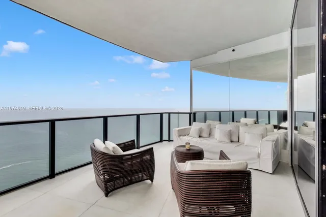 4-bedroom home at 18555 Collins Avenue #4605, Sunny Isles Beach
