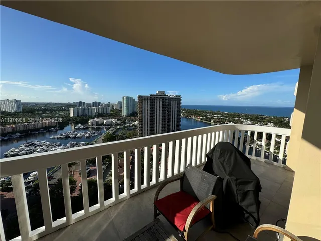 1-bedroom home at 19355 Turnberry Way #23C, Aventura