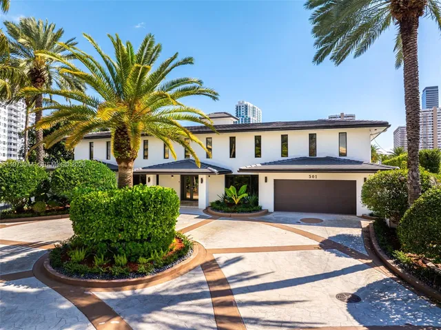 5-bedroom home at 501 Hibiscus Drive, Hallandale Beach