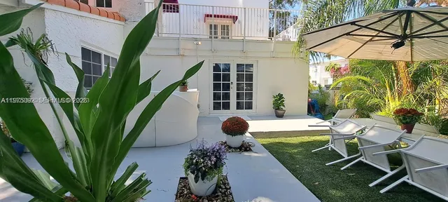 3-bedroom home at 846 Michigan Avenue #101, Miami Beach