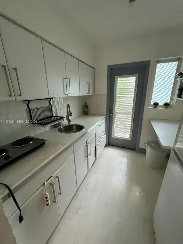 1-bedroom home at 761 Euclid Avenue #12B, Miami Beach