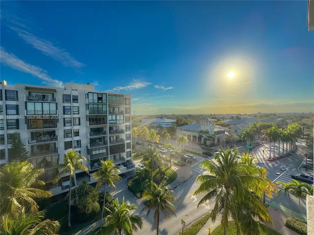 2-bedroom home at 555 Crandon Blvd 82 #82, Key Biscayne