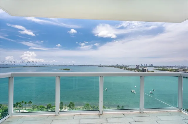 2-bedroom home at 1800 N Bayshore Drive #2503, Miami