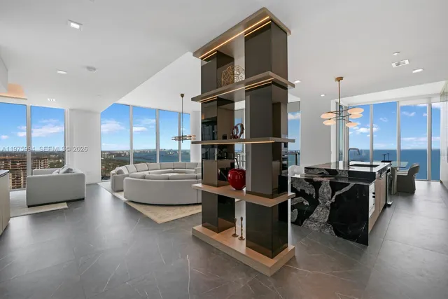 4-bedroom home at 2900 NE 7th Avenue #UPH-4602, Miami
