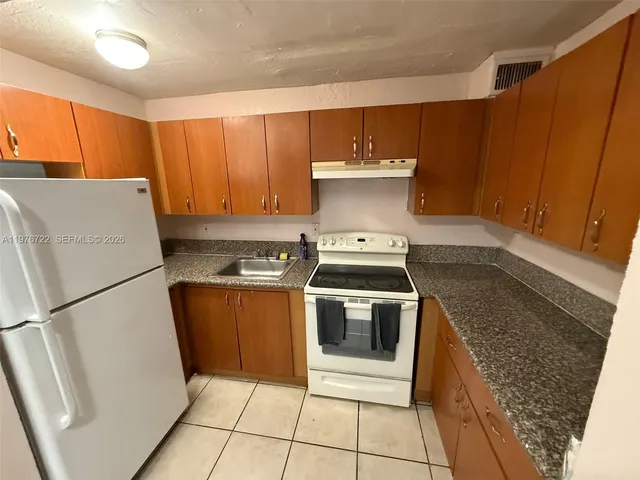 2-bedroom home at 4732 SW 33rd Avenue #103, Dania Beach