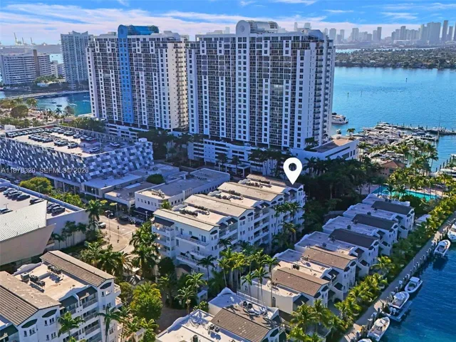 3-bedroom home at 1415 Sunset Harbour Drive #202, Miami Beach