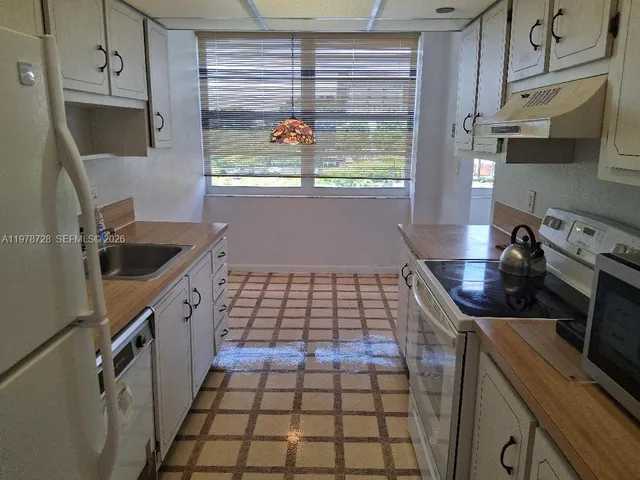 2-bedroom home at 1300 St Charles Place #419, Pembroke Pines