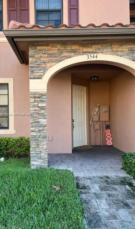 3-bedroom home at 3544 W 88th Terrace, Hialeah