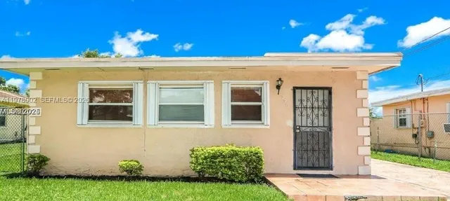 4-bedroom home at 725 SW 12th Avenue, Homestead