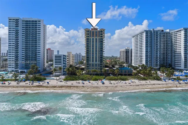2-bedroom home at 2080 S Ocean Drive #1402, Hallandale Beach
