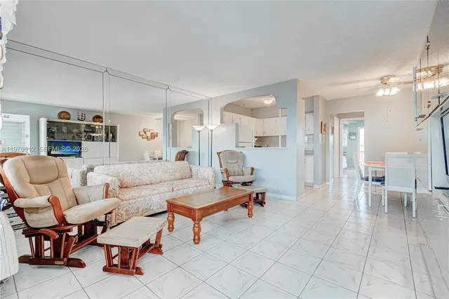 1-bedroom home at 800 SW 10th Terrace #20T, Hallandale Beach
