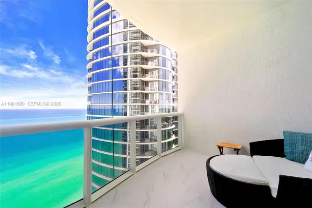3-bedroom home at 15811 Collins Avenue #2606, Sunny Isles Beach