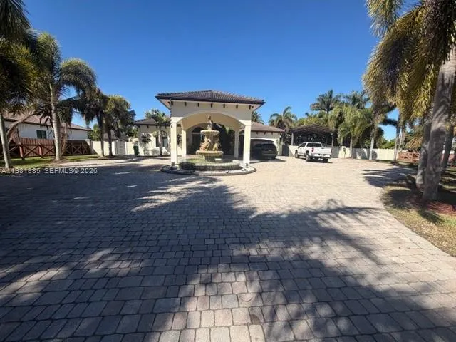 5-bedroom home at 29400 SW 168th Court, Homestead