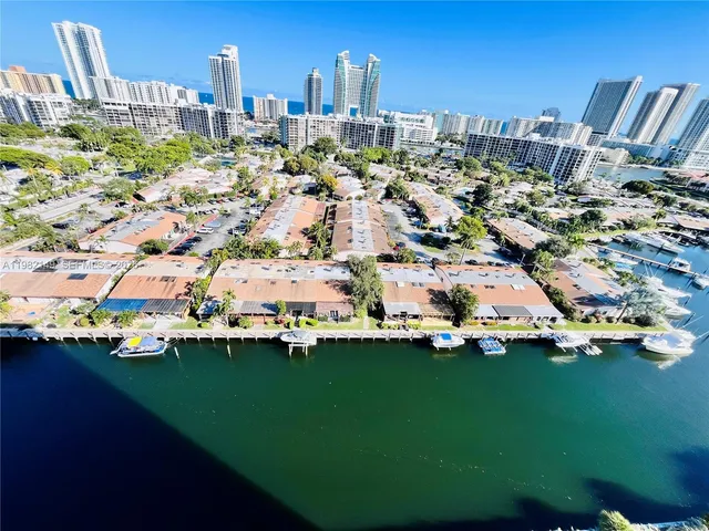 1-bedroom home at 2500 Parkview Drive #1803, Hallandale Beach