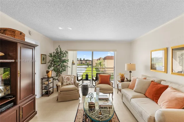 2-bedroom home at 8950 Sunrise Lakes Boulevard #309, Sunrise
