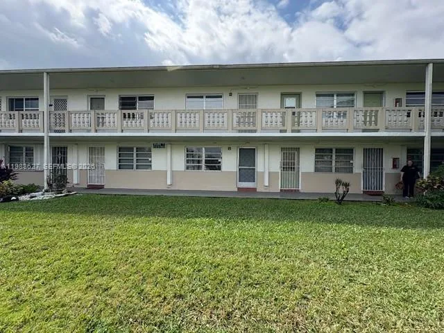 1-bedroom home at 70 NE 202nd Terrace #T12, Miami Gardens