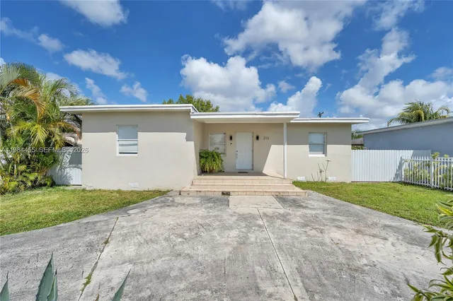 3-bedroom home at 213 W 20th Street, Hialeah