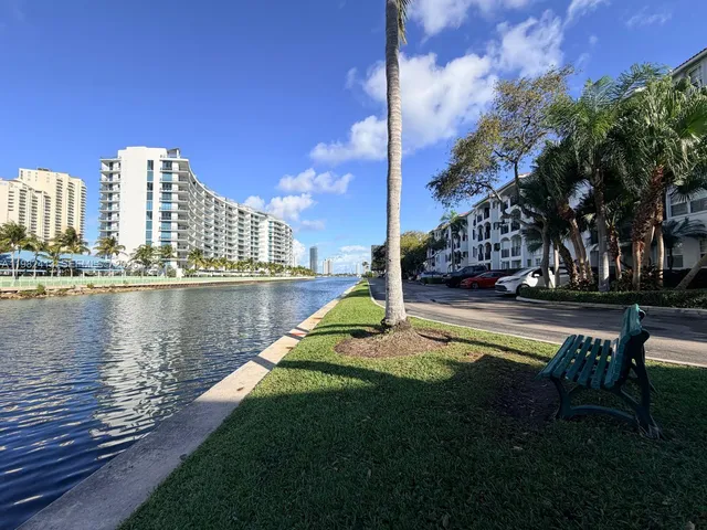 1-bedroom home at 3165 NE 184th Street #6102, Aventura