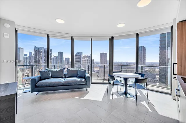 1-bedroom home at 121 NE 5th Street #3005, Miami