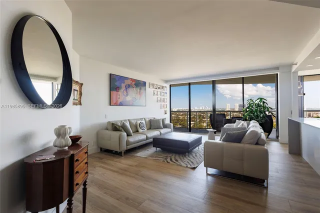 3-bedroom home at 3640 Yacht Club Drive #1701, Aventura