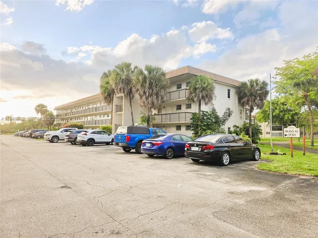 1-bedroom home at 1751 NW 75th Avenue #313, Plantation