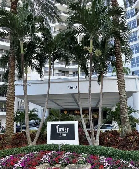 1-bedroom home at 3600 Mystic Pointe Drive #1404, Aventura