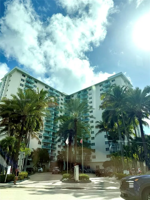 2-bedroom home at 3901 S Ocean Drive #5W, Hollywood