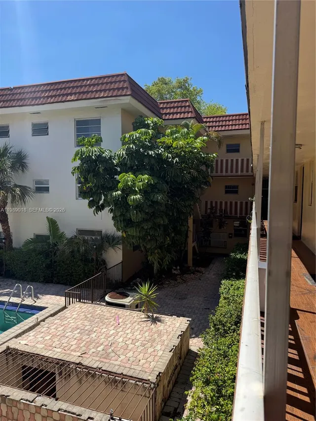 1-bedroom home at 13655 NE 10th Avenue #208, North Miami