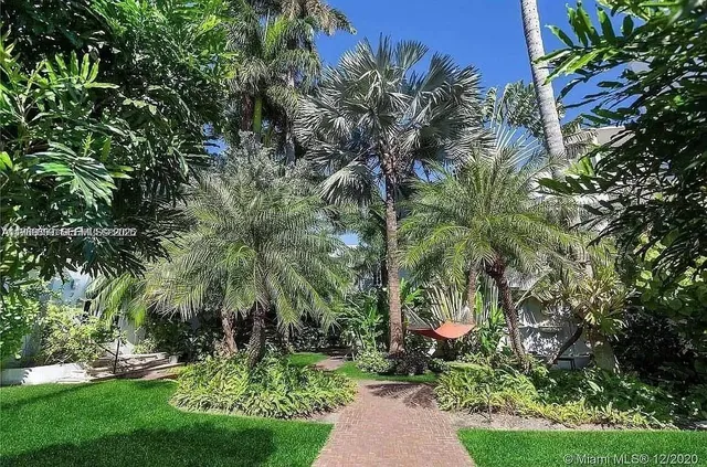 1-bedroom home at 727 14th Place #1, Miami Beach