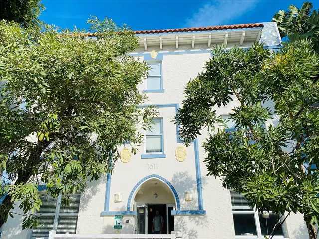 2-bedroom home at 1611 Meridian Avenue #305, Miami Beach