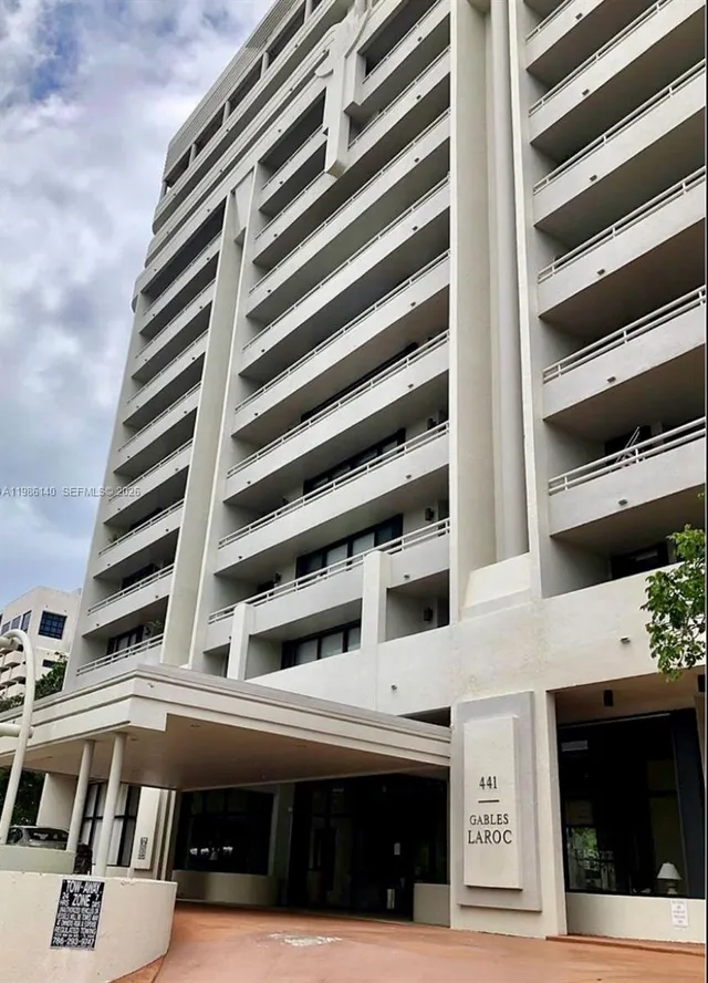 3-bedroom home at 441 Valencia Avenue #803, Coral Gables