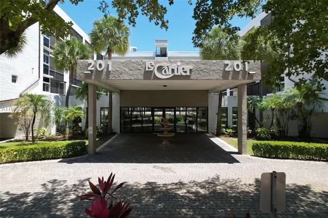 1-bedroom home at 201 178th Drive #423, Sunny Isles Beach