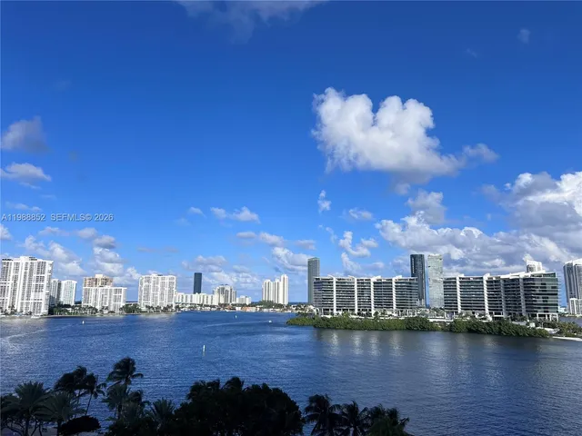 2-bedroom home at 3301 NE 183rd Street #905, Aventura