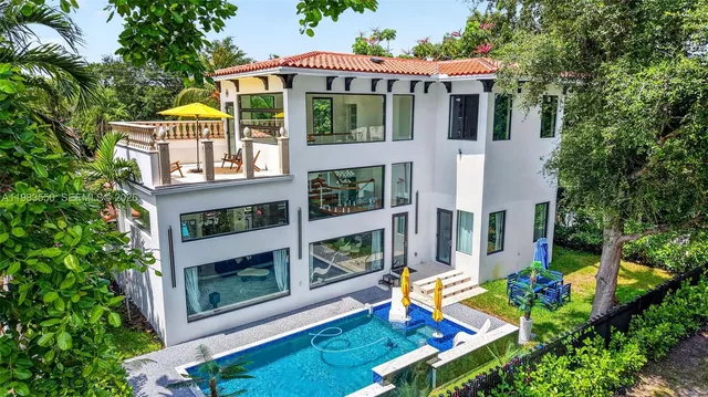 4-bedroom home at 941 NE 119th Street, Biscayne Park