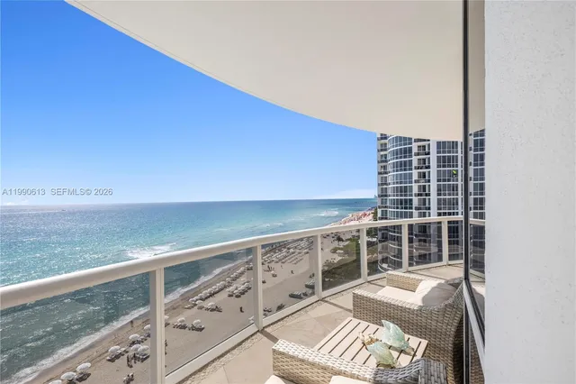 3-bedroom home at 18201 Collins Avenue #1209, Sunny Isles Beach