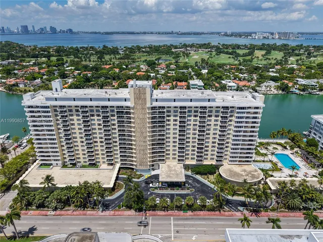 3-bedroom home at 5600 Collins Avenue #14K, Miami Beach