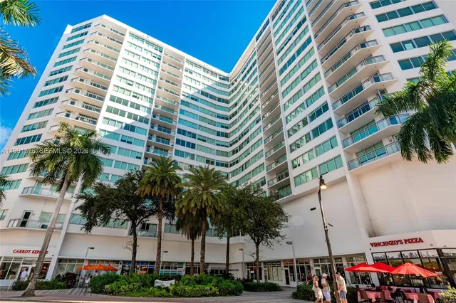 2-bedroom home at 7135 Collins Avenue #625, Miami Beach