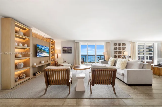 3-bedroom home at 102 24th Street #1040, Miami Beach