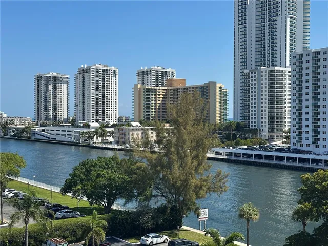 1-bedroom home at 600 Parkview Drive #717, Hallandale Beach