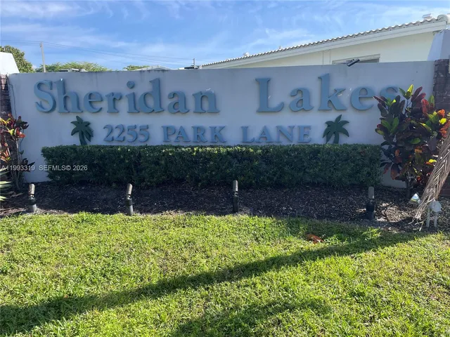 1-bedroom home at 2300 Park Lane #208, Hollywood